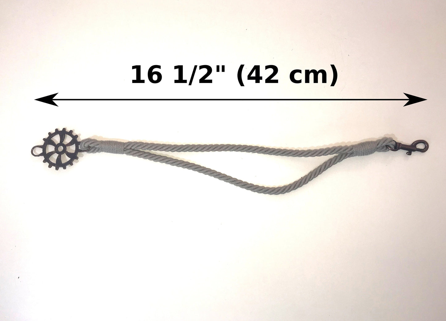 Curtain tie-back for industrial-style furnishings, in PETROL GREEN cotton. Furnishings for lofts and open-plan spaces. Made in Italy.