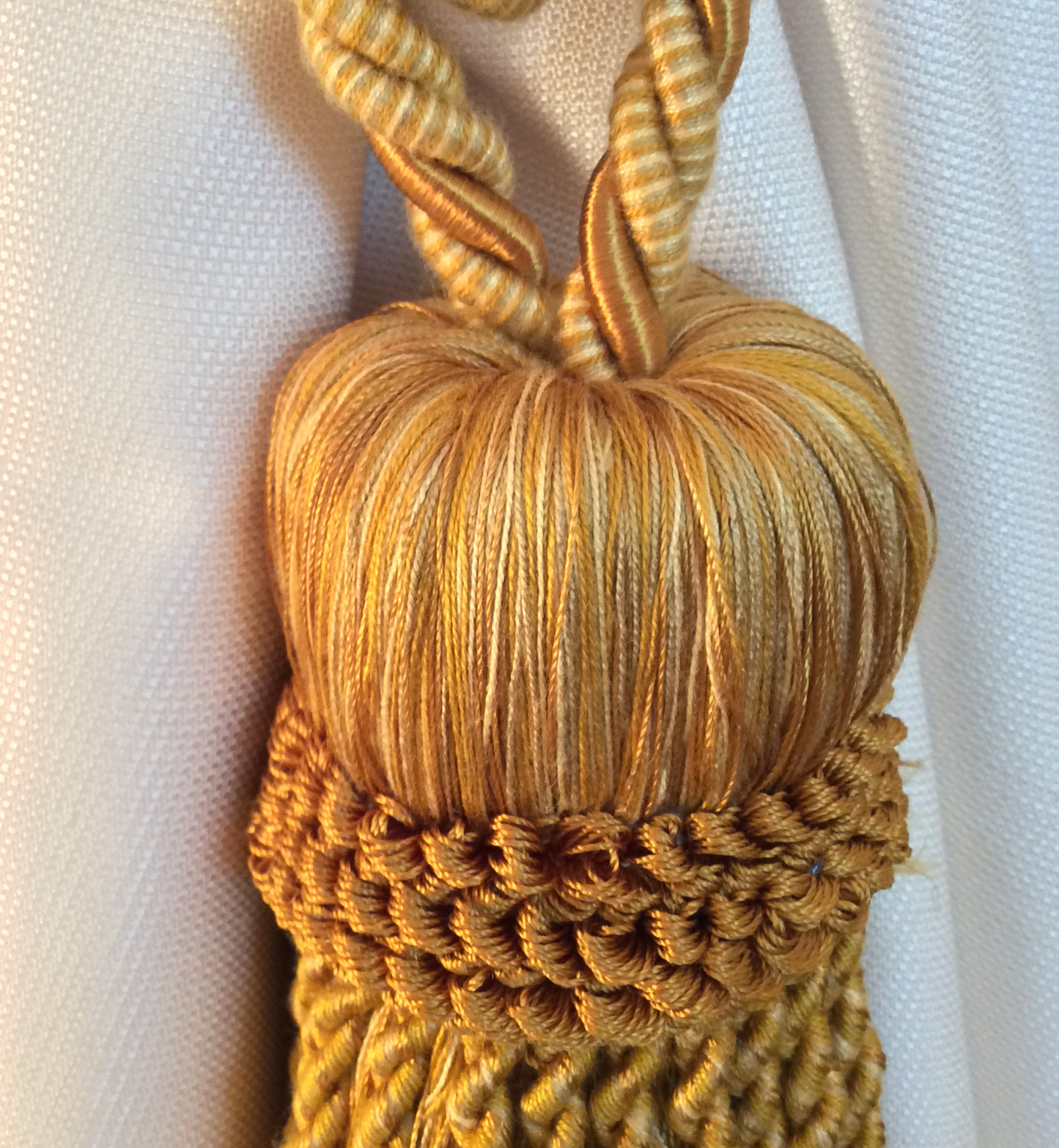 Embrasse per Tende con Nappa Grande 16cm - Giallo Oro | Made in Firenze