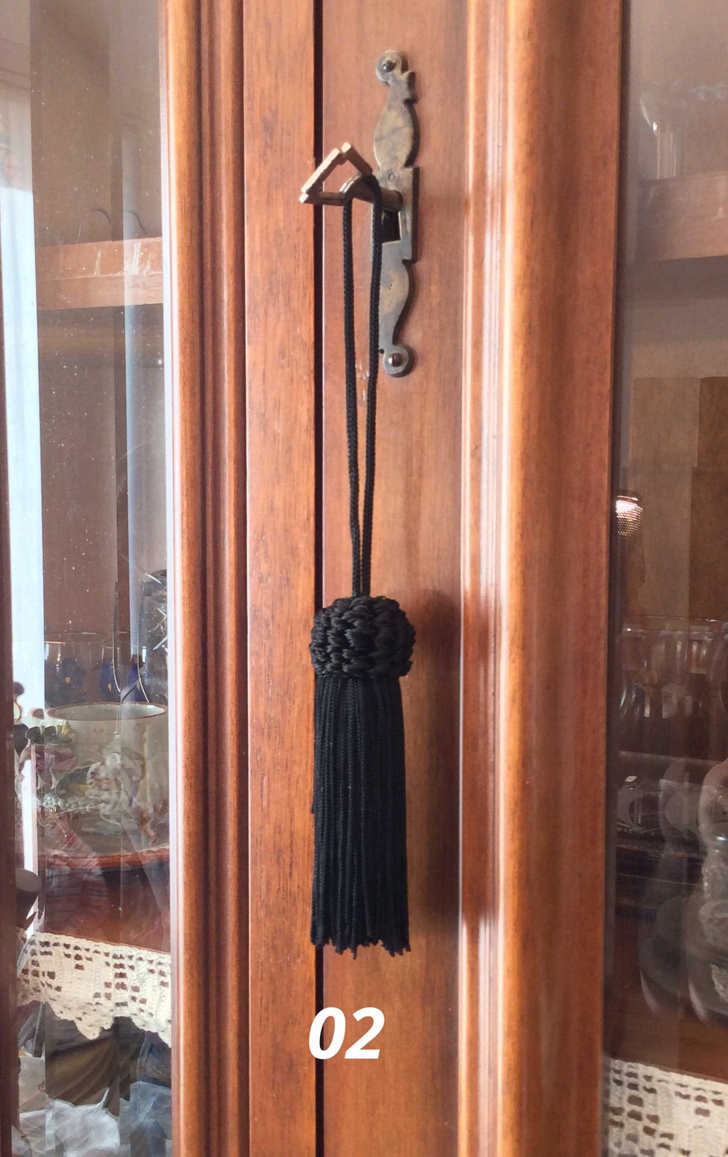 Black or Bordeaux Key Tassel 11cm - Made in Florence