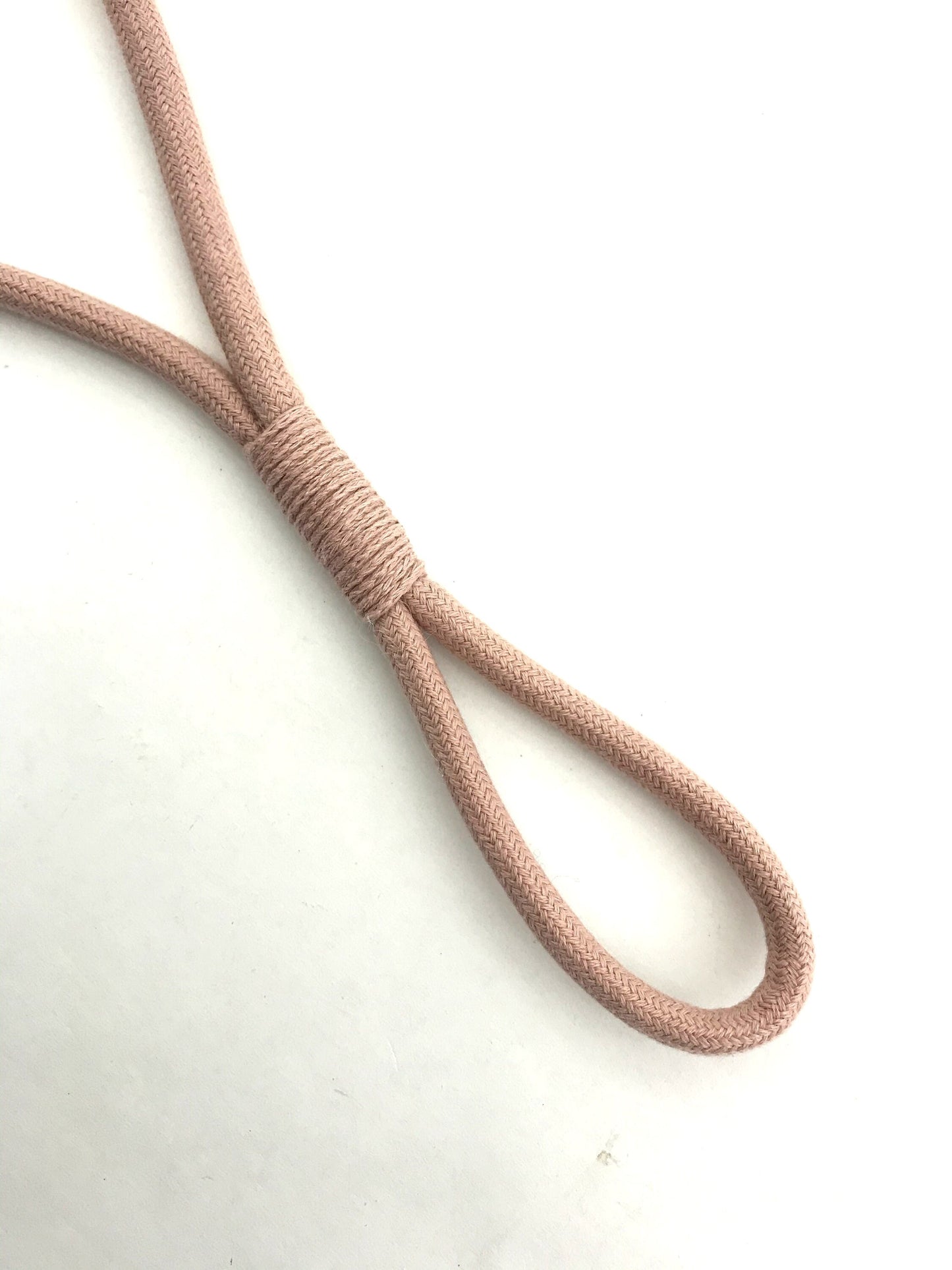 Pink three-ring tie-back, elegant decoration for curtains drapery drapes made in Italy