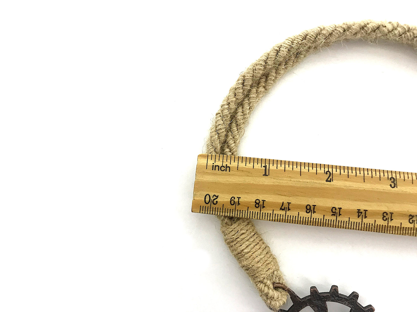Industrial-style curtain tie-backs, in eco-friendly BEIGE cotton and jute. Furnishings for lofts and open-plan spaces. Made in Italy.